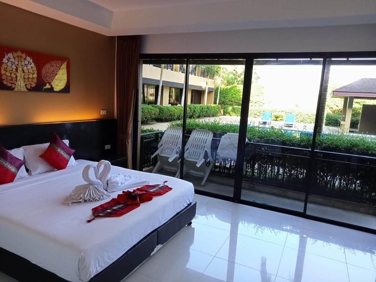 Naiyang Beach Hotel Sha Plus Phuket Dış mekan fotoğraf
